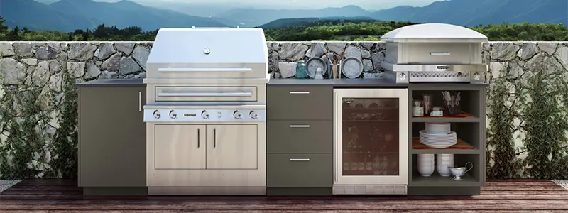 Outdoor Kitchen