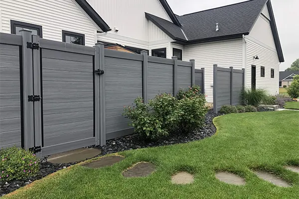 Vinyl privacy fence